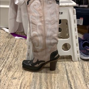 Donald Pliner Lisa boot